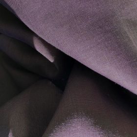 IN aubergine croitorie